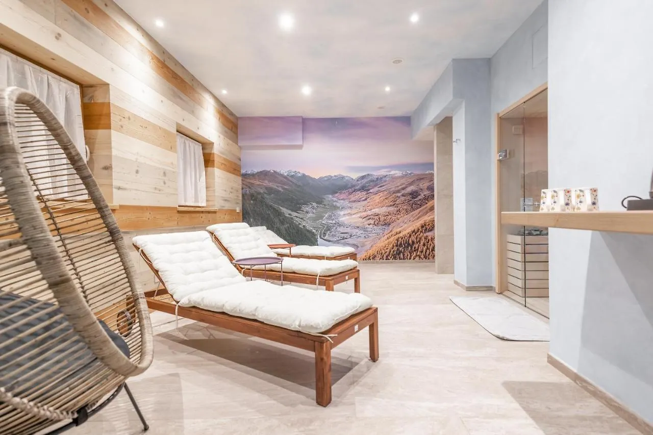 Chalet Imbosc'Che - 5 Beautiful Rooms In Charming B&B ليفينو 0*,
