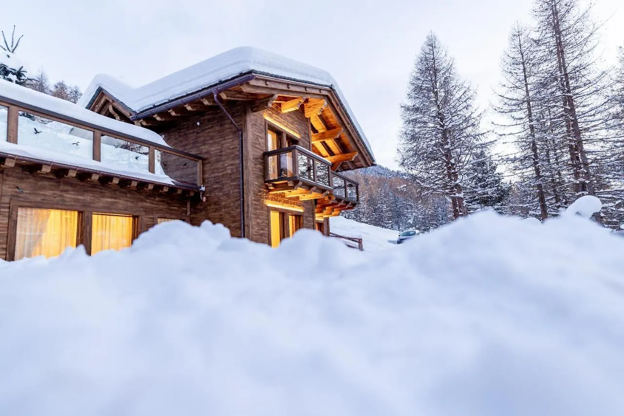 Chalet Imbosc'Che - 5 Beautiful Rooms In Charming B&B Livigno Guest house