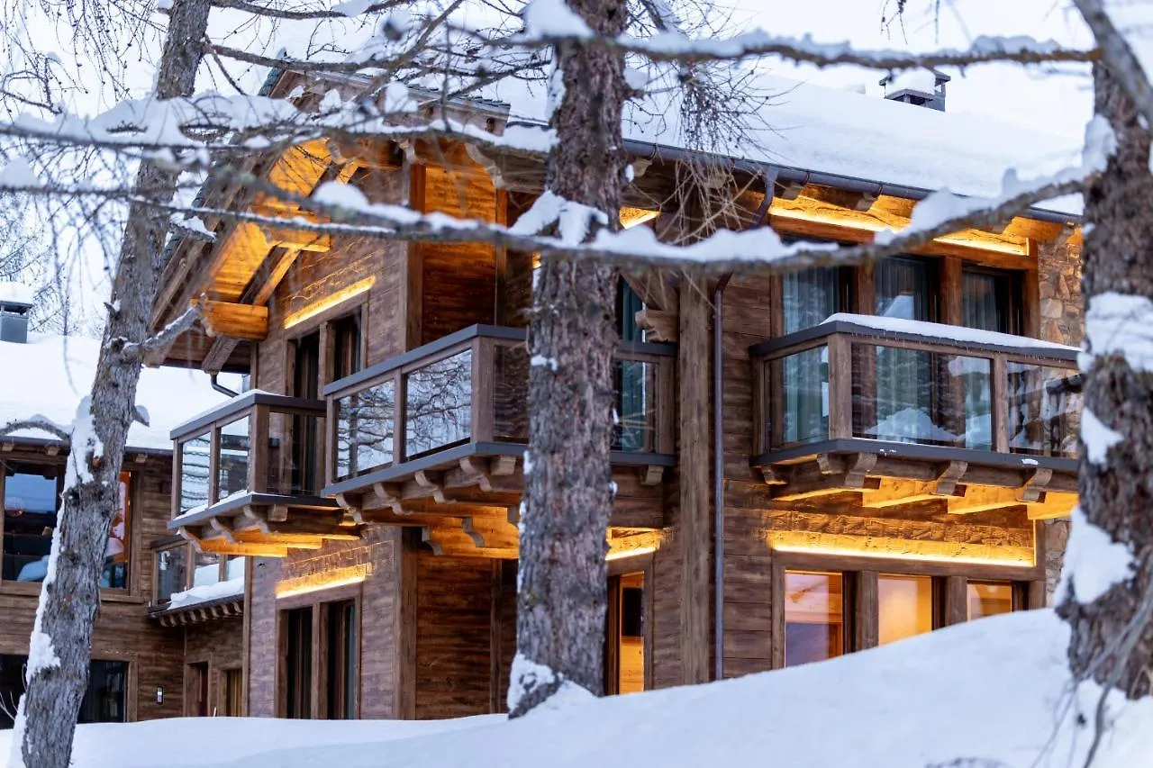 Chalet Imbosc'Che - 5 Beautiful Rooms In Charming B&B Livigno 0*,  Italy