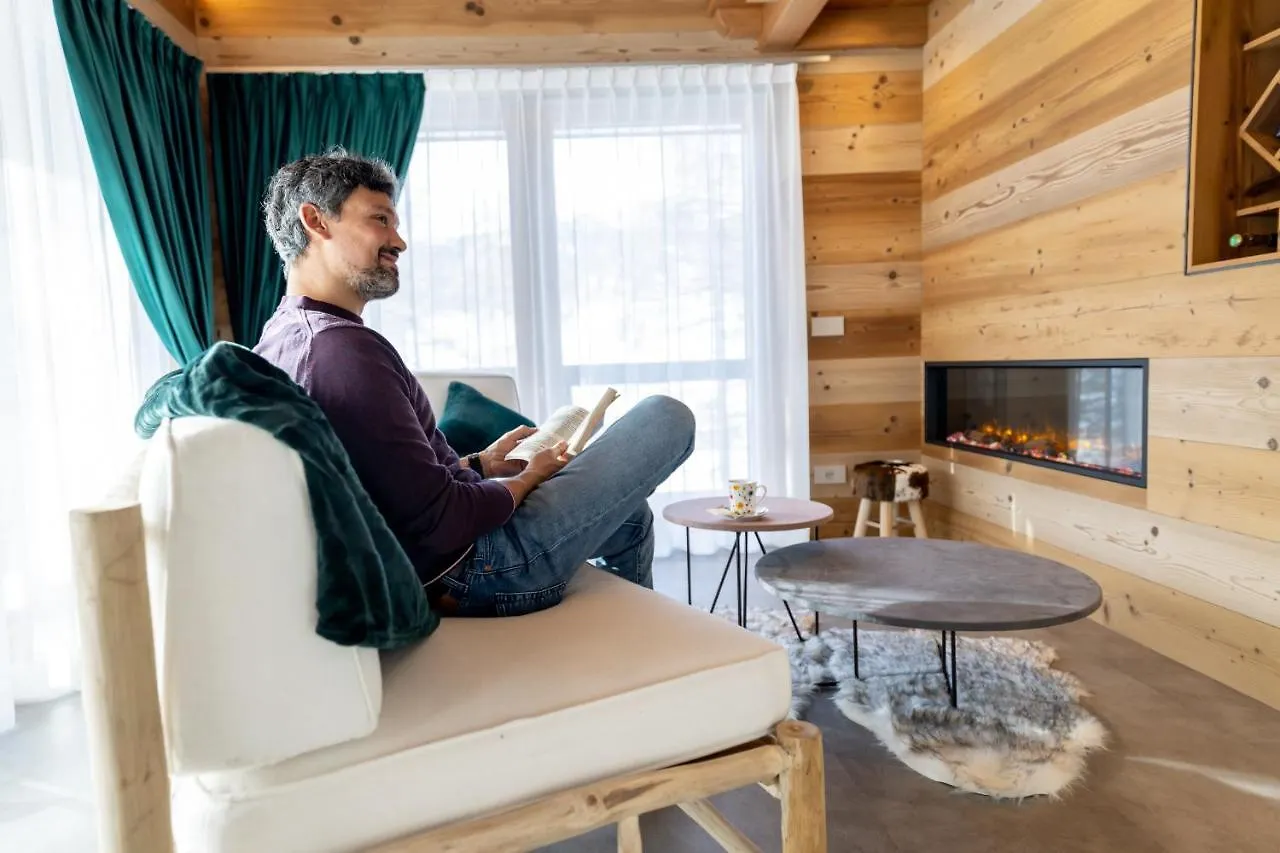 Chalet Imbosc'Che - 5 Beautiful Rooms In Charming B&B Livigno
