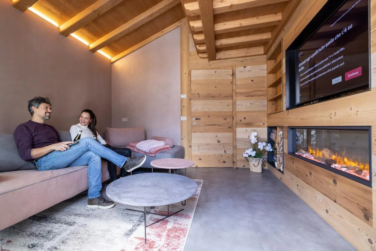 Guest house Chalet Imbosc'Che - 5 Beautiful Rooms In Charming B&B Livigno