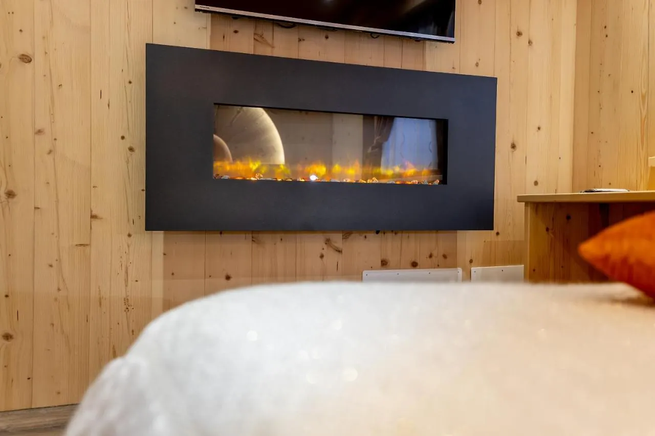 Chalet Imbosc'Che - 5 Beautiful Rooms In Charming B&B ليفينو